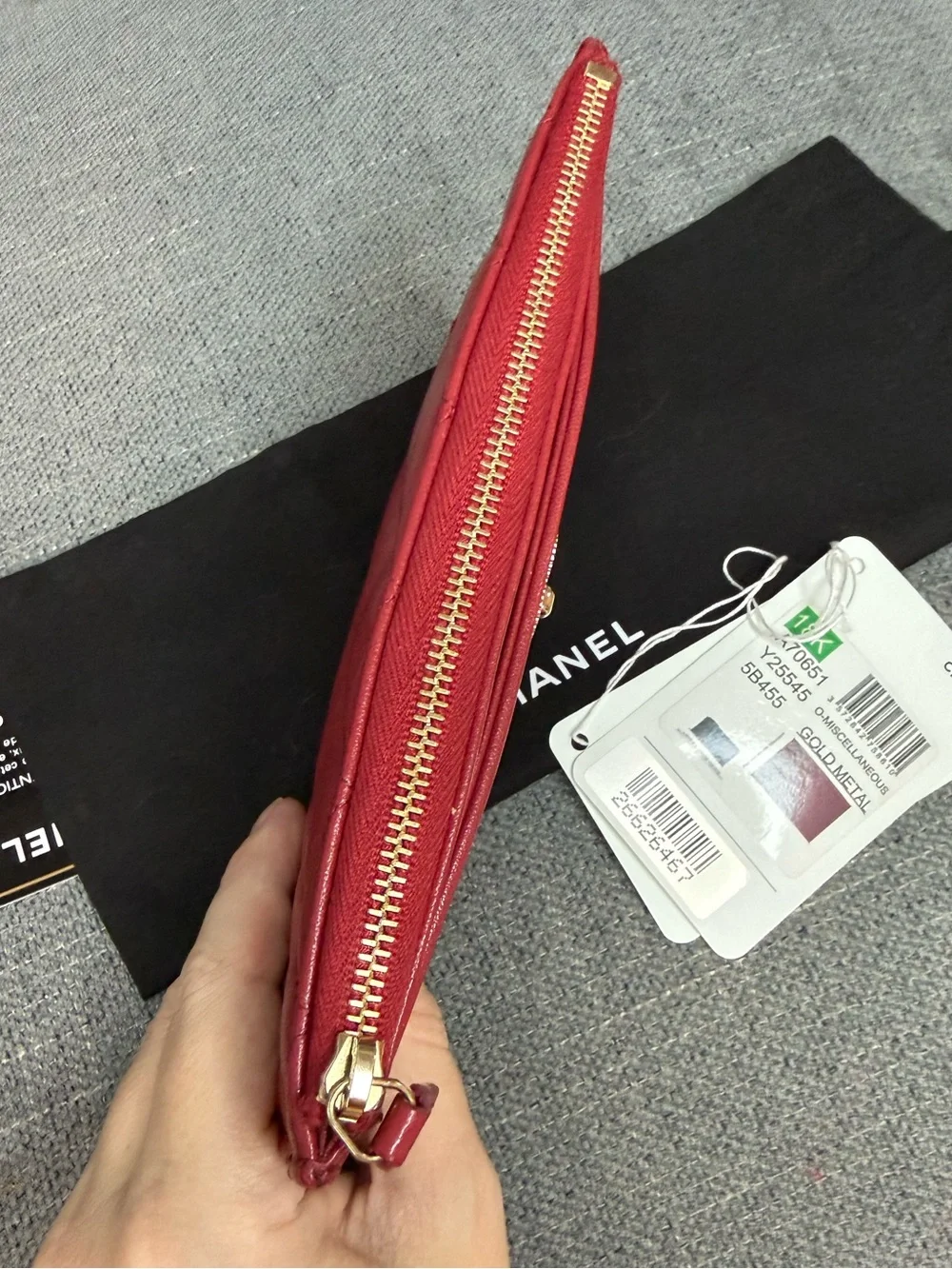 CHANEL CC mademoiselle slim zippy wallet